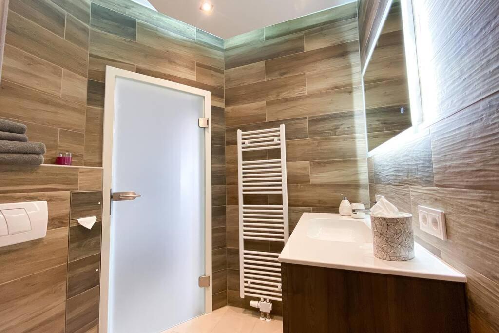 Luxus-Apartment In Leipzig Mit Privat-Parkplatz Eksteriør bilde